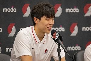 🙌来了！开拓者夏联首发：16号秀中国中锋杨瀚森领衔！